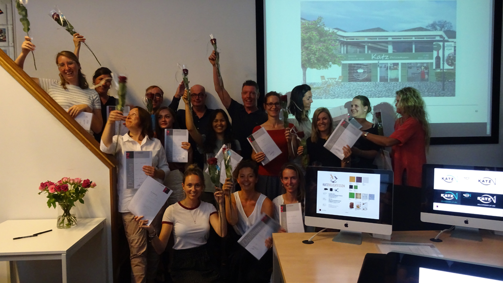 Diploma uitreiking 04-07-2018: Grafische Vormgeving, DTP en Webdesigner